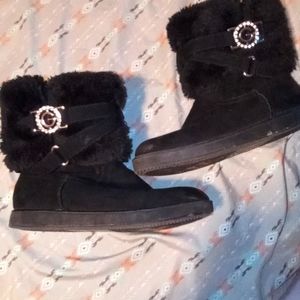 Fur boots